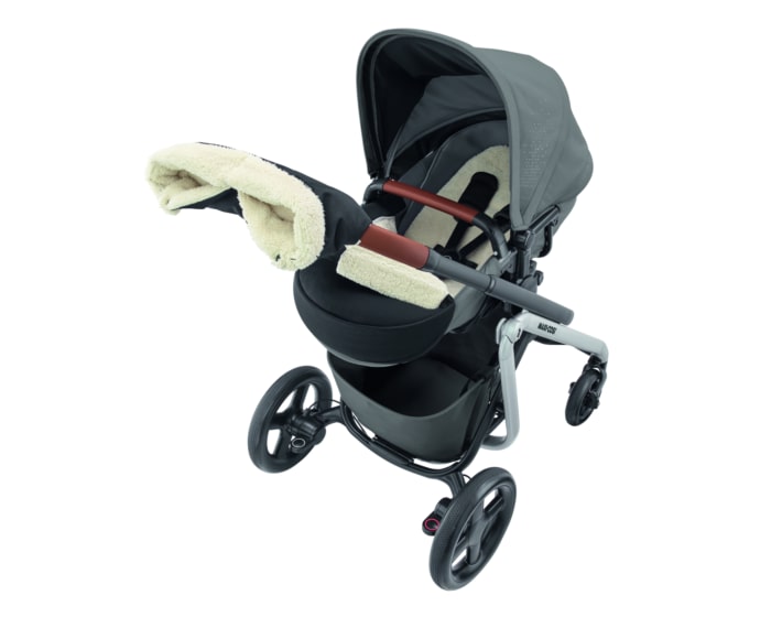 1810057110_2019_maxicosi_stroller_travelsystem_lila_black_nomadblack_3in1acessorys_3qrt